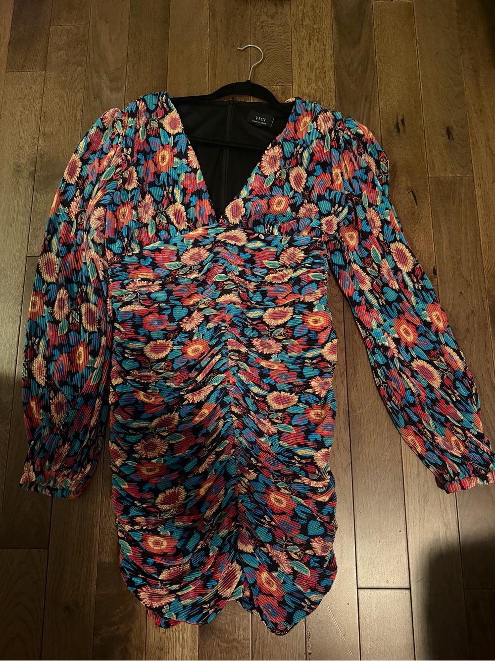 VICI Multicolor Floral V-Neck Ruched Long Sleeve Dress